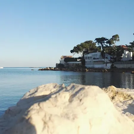 Gioiello Blu Antibes